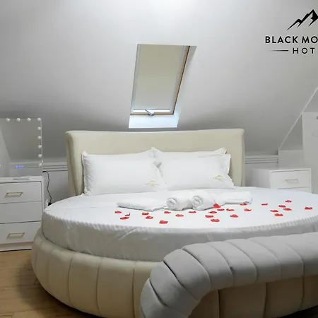 Blackmountain 2024 Hotel