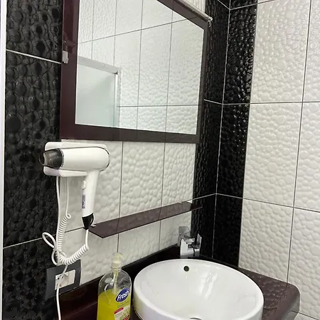 Bar Restorant Real Bajram Curri